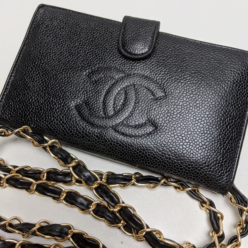 Chanel Caviar Wallet